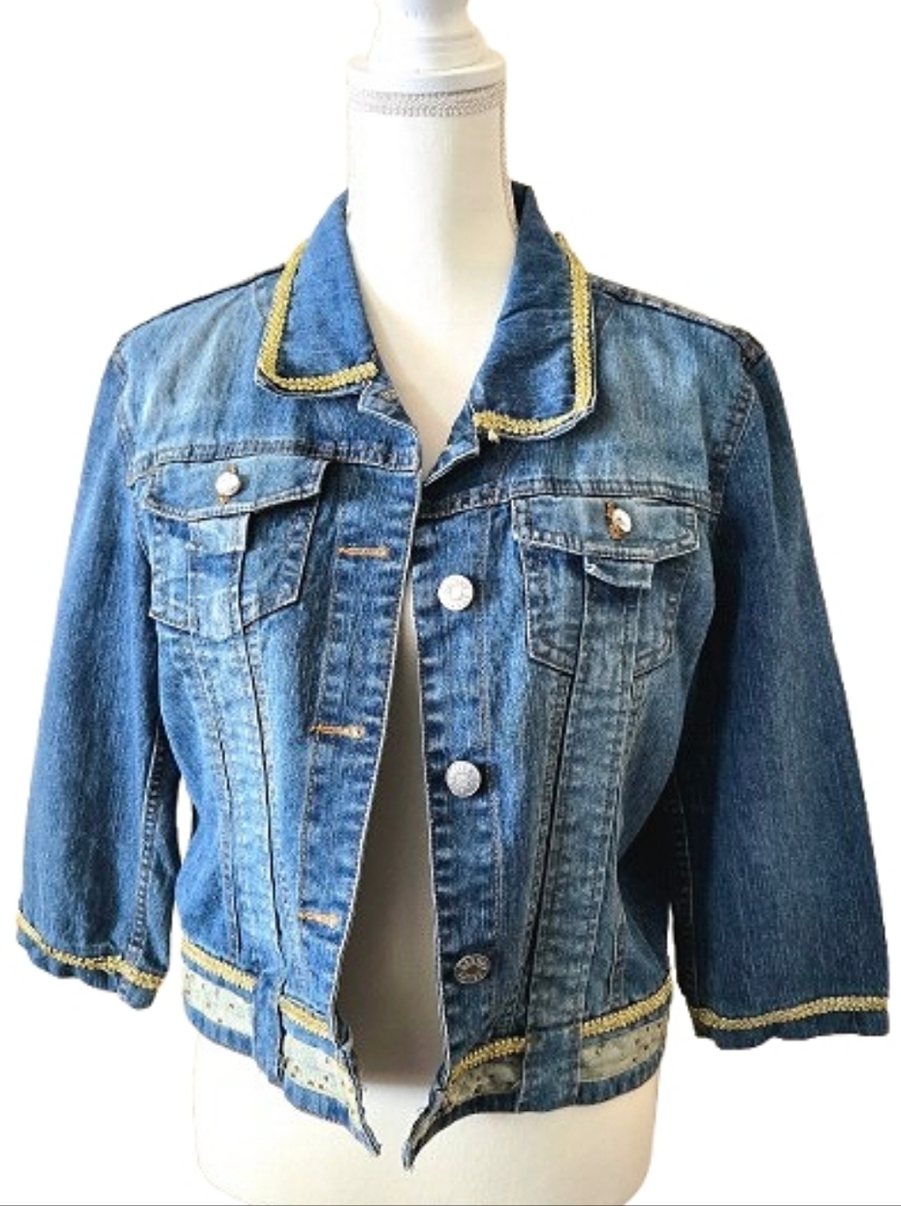 Stylish Denim Jacket with Gold Accents. Sz L